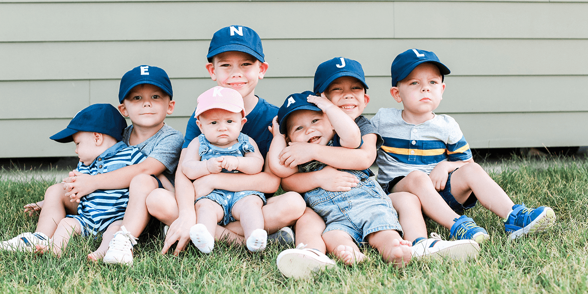 Matching Baseball Caps? 10 Family Photo Ideas You'll Love - Rey to Z