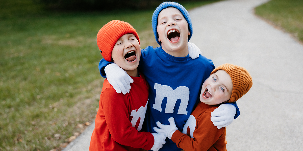 Spooktacular Fun with Class: A Room Mom's Guide to Halloween Party Etiquette.