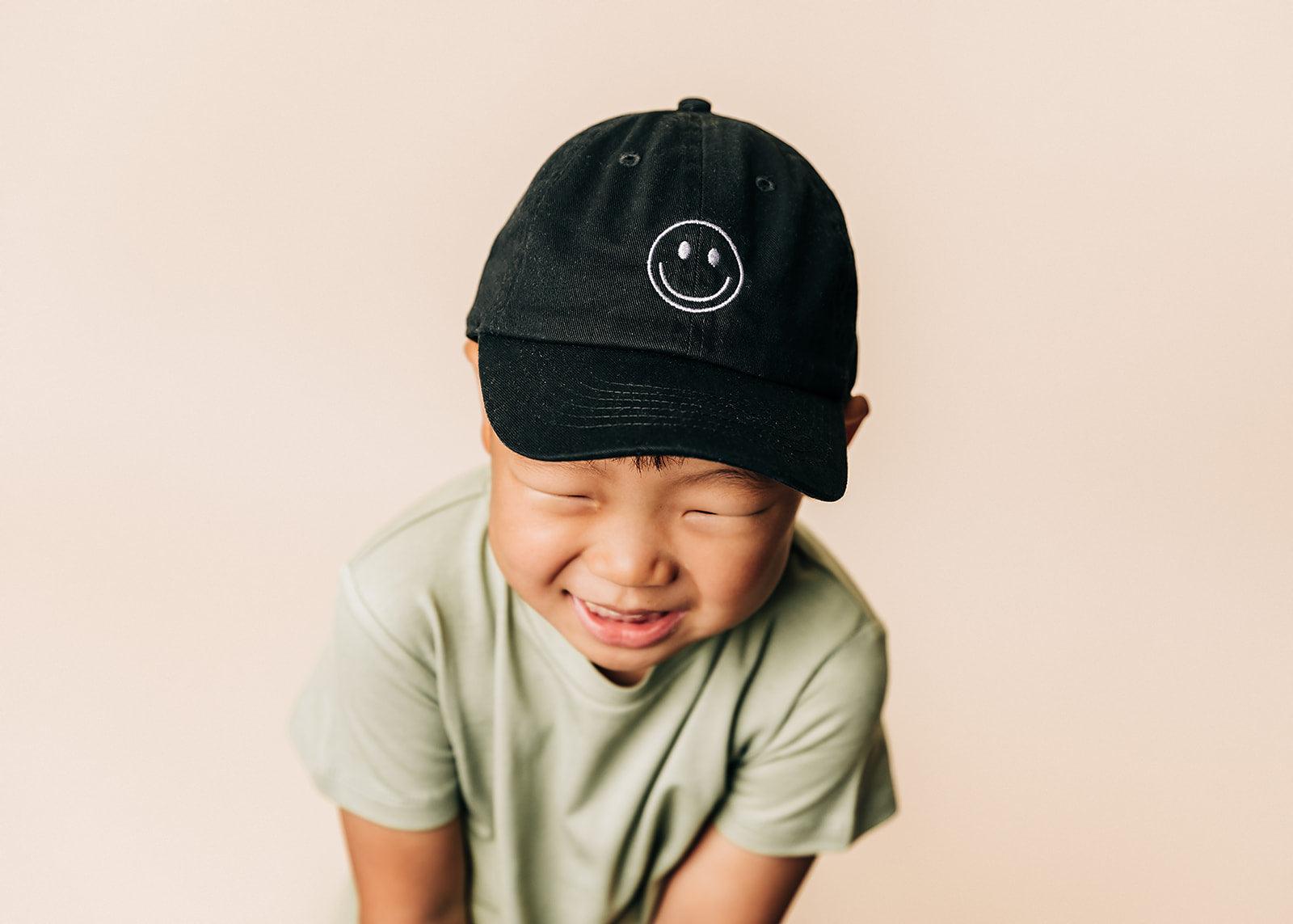 Black Smiley Face Hat Rey to Z