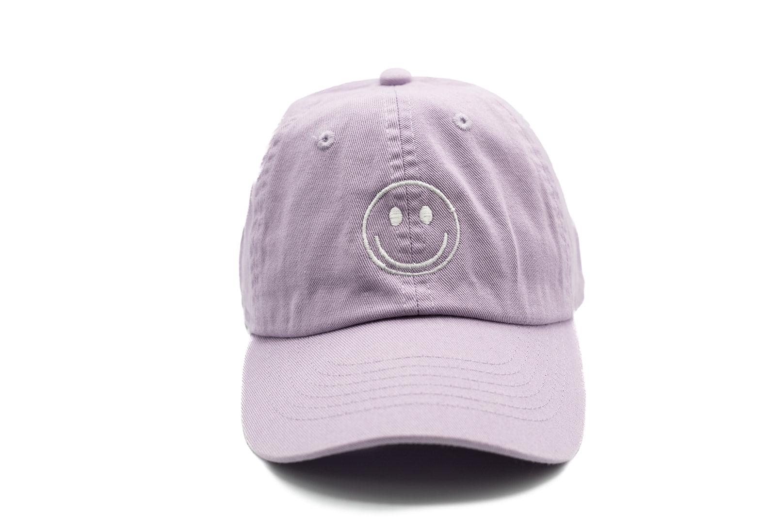 Lilac Smiley Face Hat Rey to Z