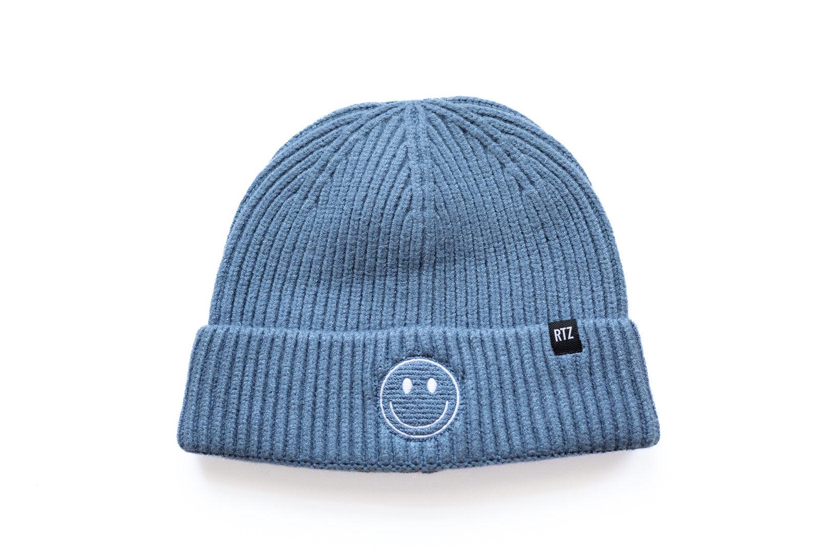 Stormy Blue Smiley Beanie Rey to Z