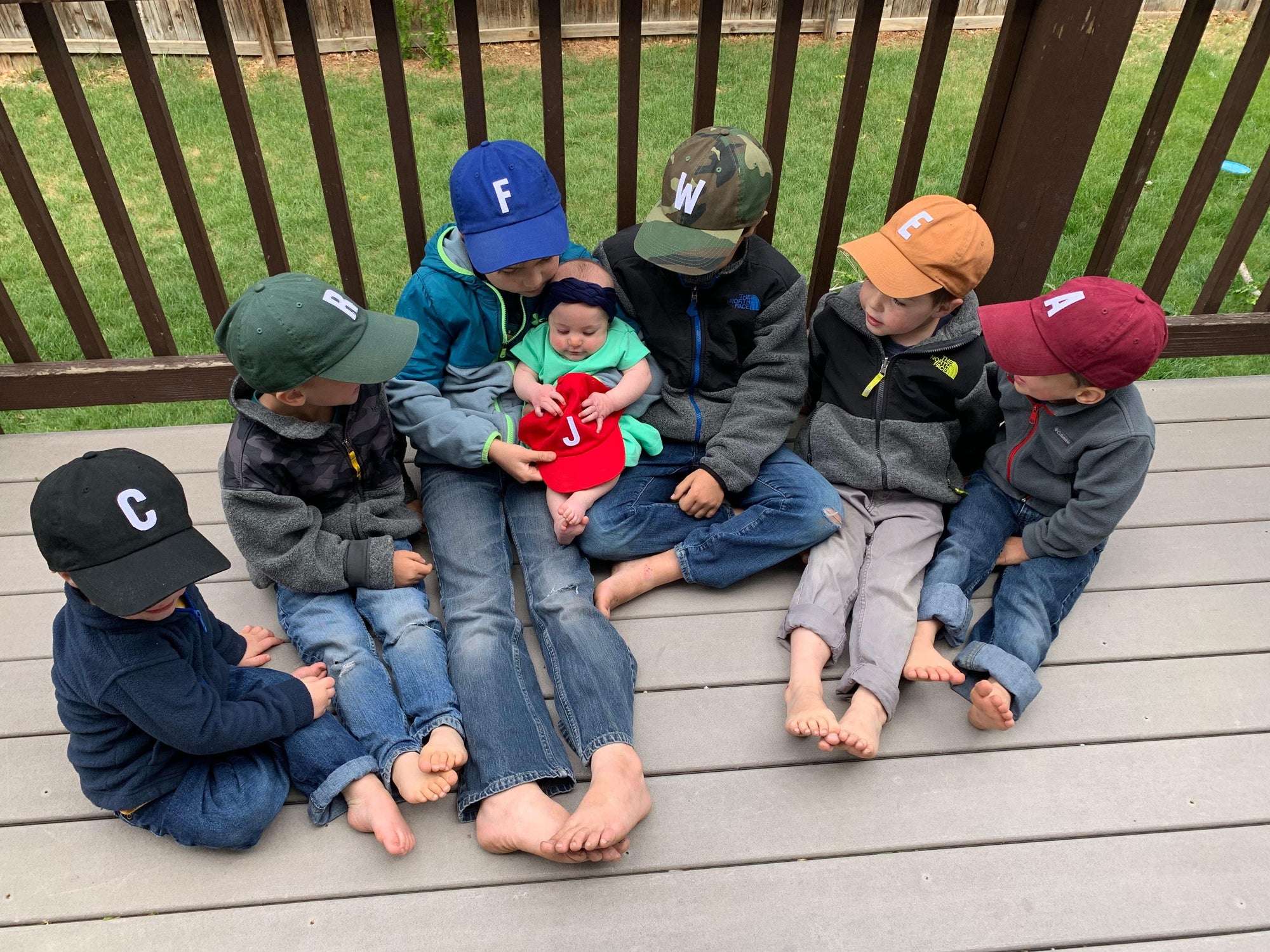 Kids black baseball store hat